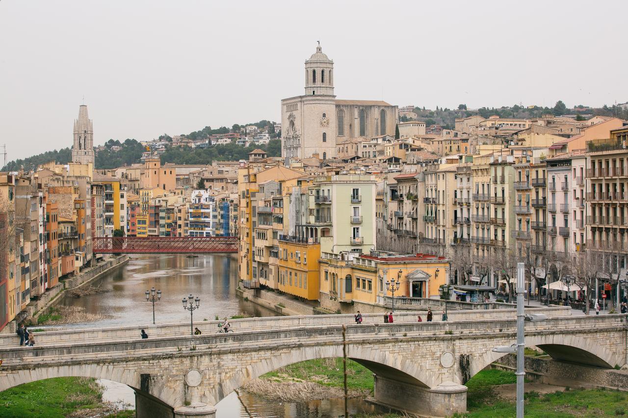 Flateli -Placa Catalunya 3-2 Girona Zewnętrze zdjęcie